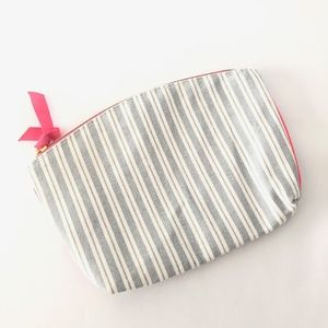 ♡super cute makeup bag by ipsy♡